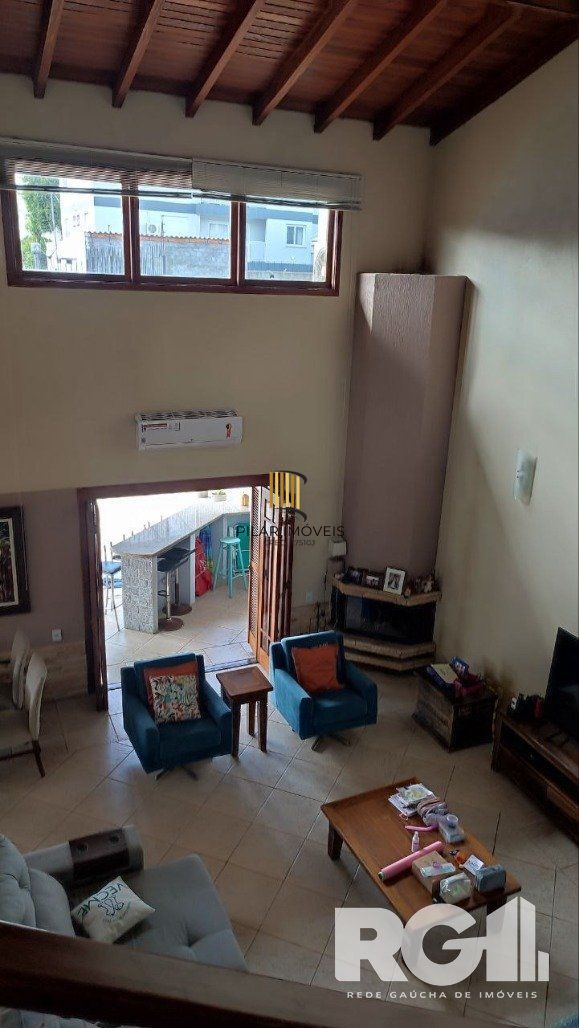 Casa com 3 dormitórios na Rua, Paulo Madureira Coelho, proximo ao novo Cesto, Morro Santana
