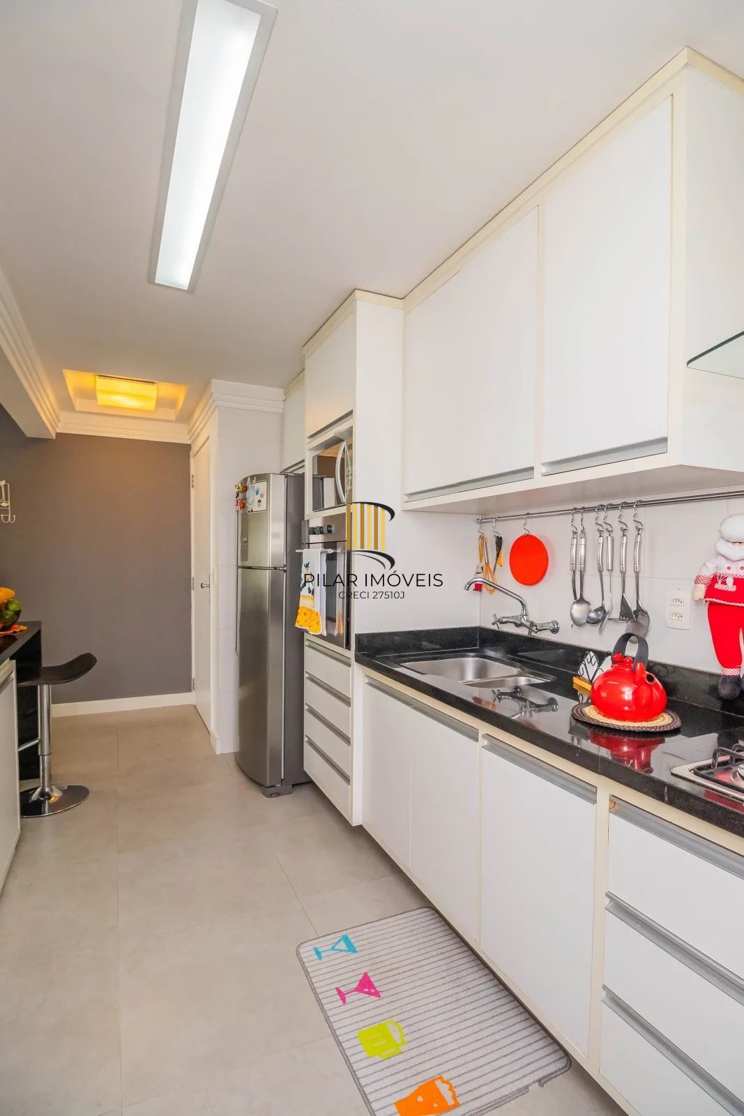 3 quartos, suíte e churrasqueira - Prox ao Hospital Conceição