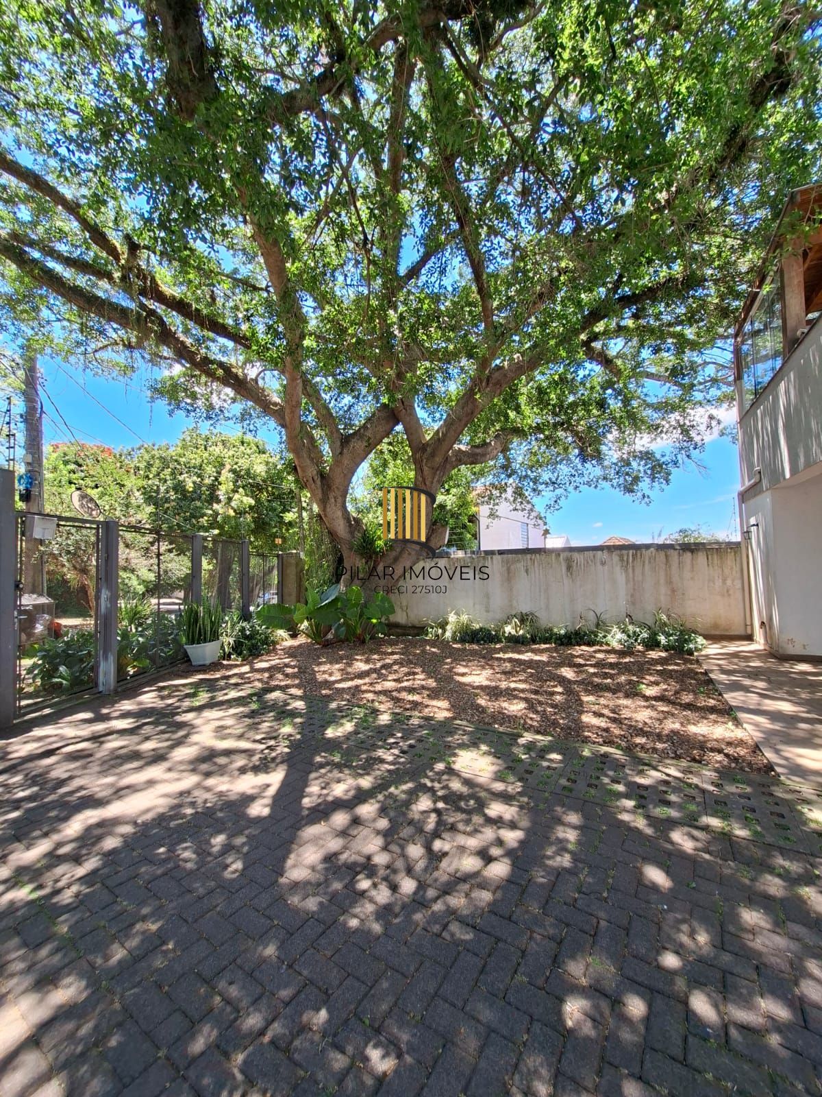 Casa em condomínio com terraço e vista no Jardim Floresta
