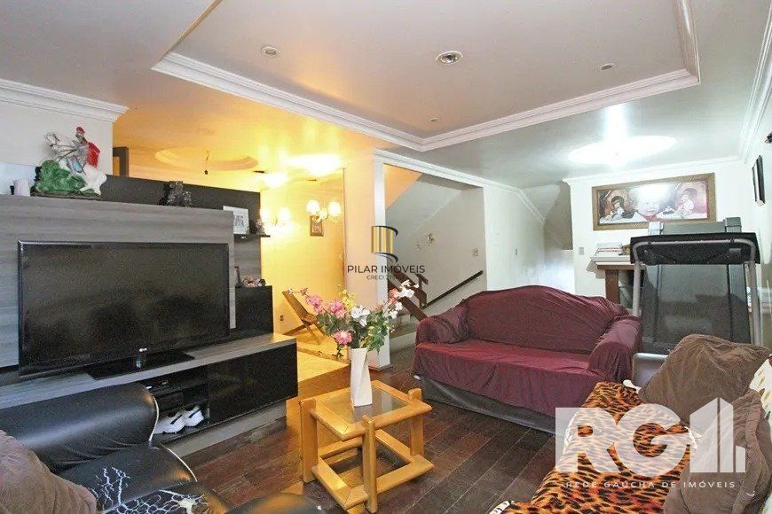 Casa 3 dormitórios no bairro Vila Ipiranga