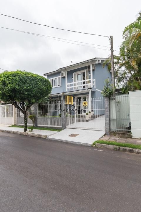 Casa com 3 dormitórios, 01 suíte, 03 vagas