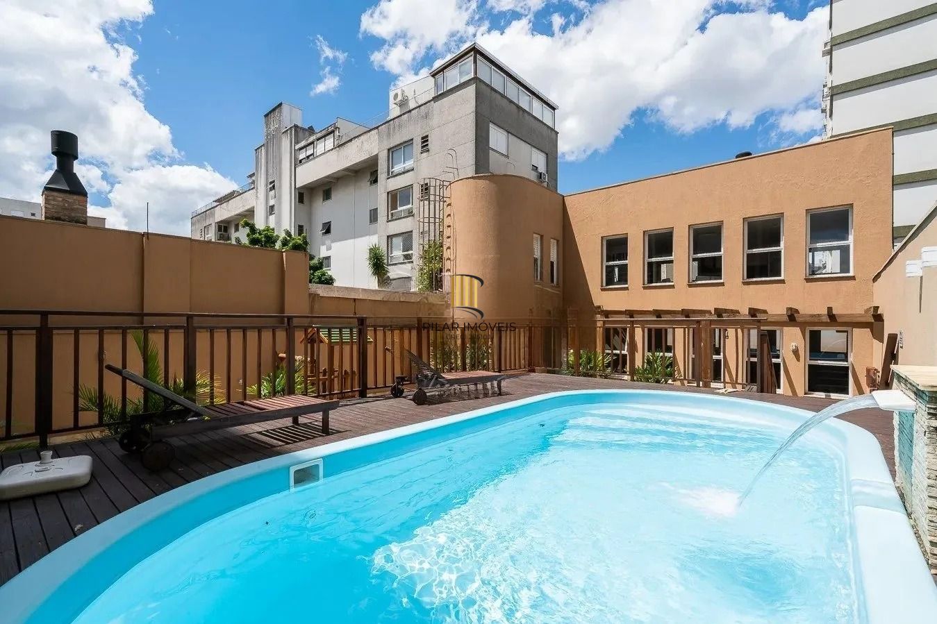 Apartamento Garden com 178,5m², PORTEIRA FECHADA, 3 quartos, 1 suíte, vaga dupla, no bairro Santana em Porto Alegre