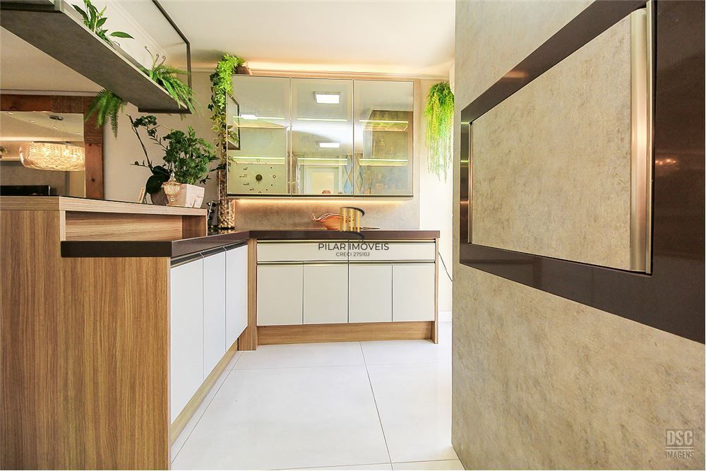 Casa em condomínio com 3 dormitórios e pátio – São Sebastião