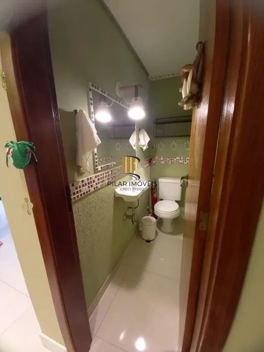 Casa de 3 Andares com Pátio e Churrasqueira Próxima ao Bourbon Country