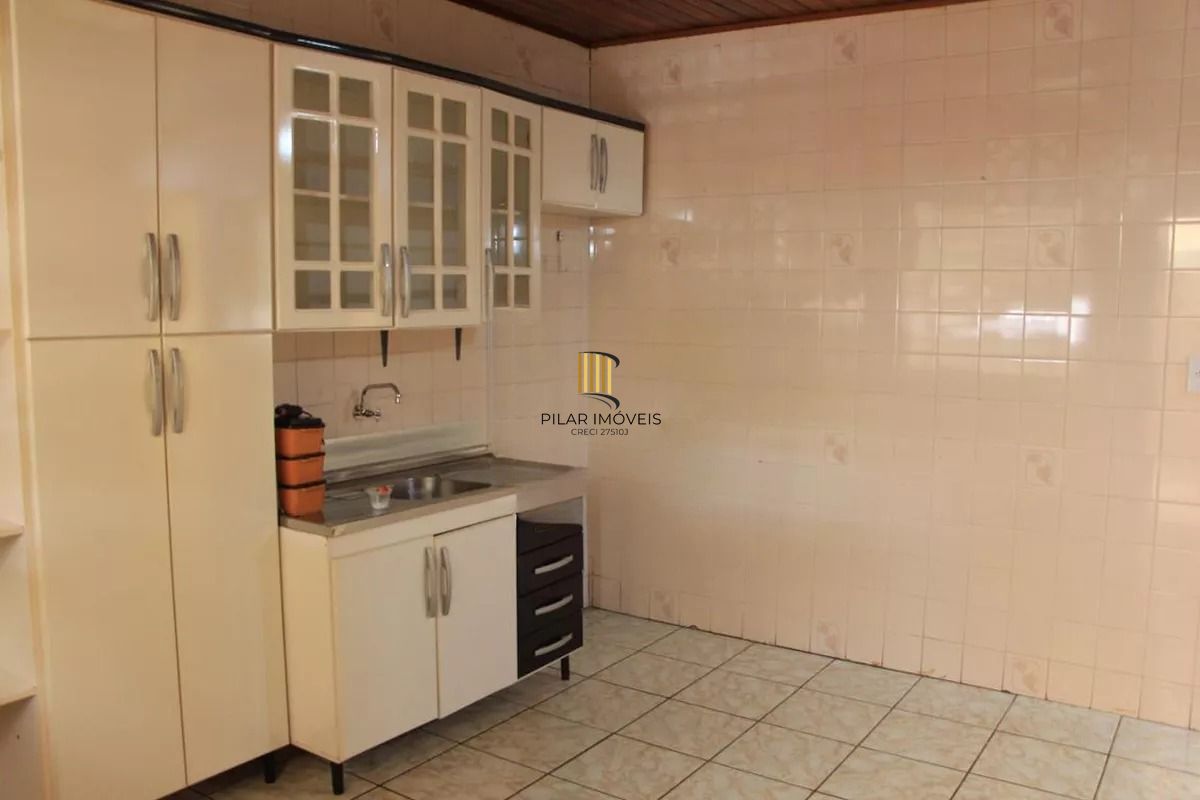 Casa 3 dormitórios com suíte e pátio no Jardim Planalto