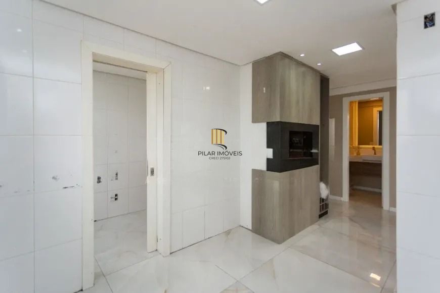 Apartamento 3 dormitórios com suíte e 2 vagas.