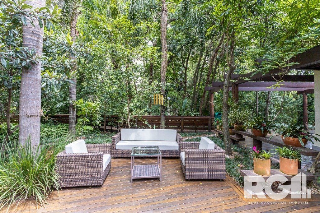 Apartamento 2 dormitórios no bairro Três Figueiras