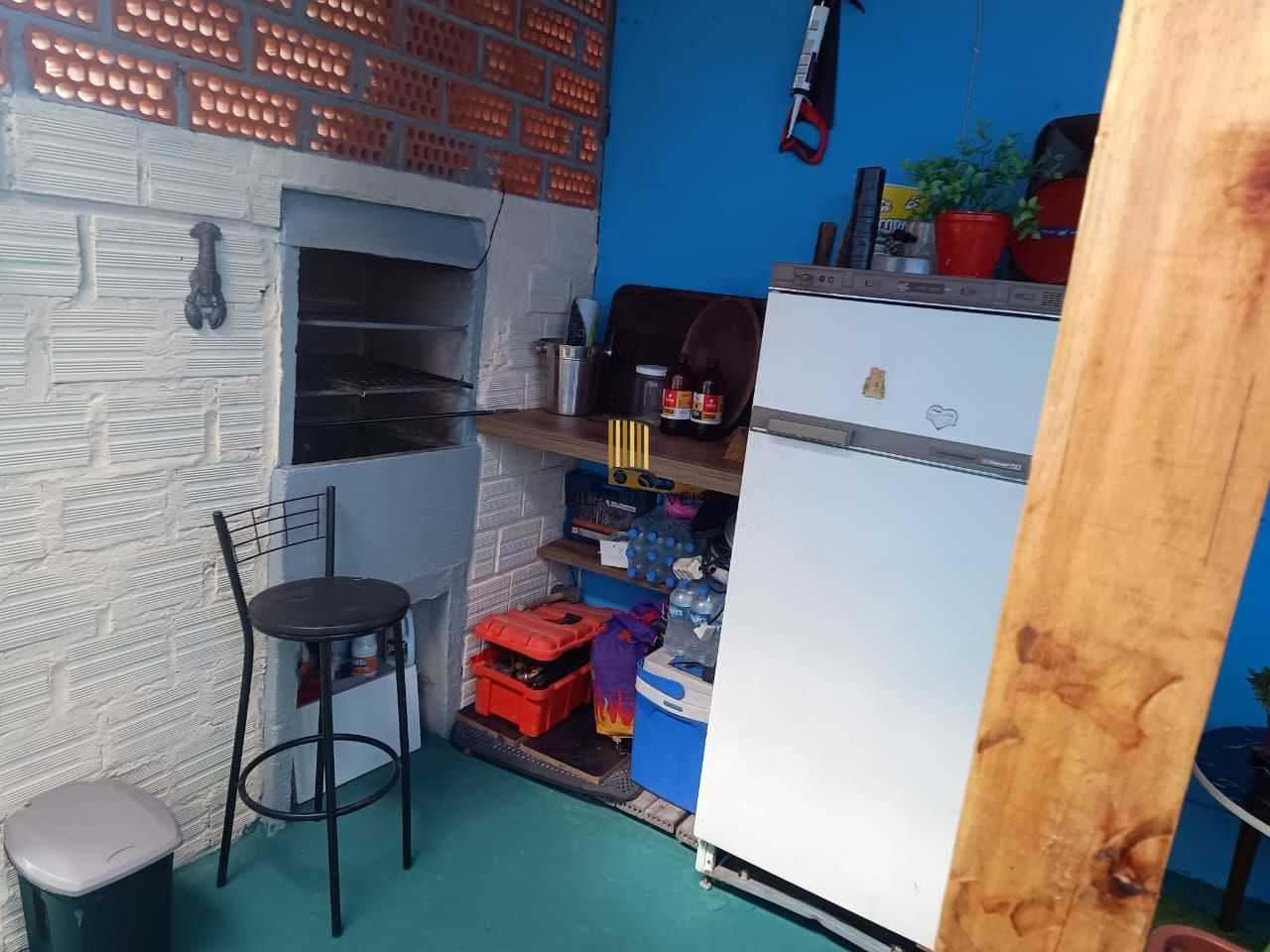 Casa de alvenaria com 3 dormitorios, e churrasquiera.  Jardim Carvalho