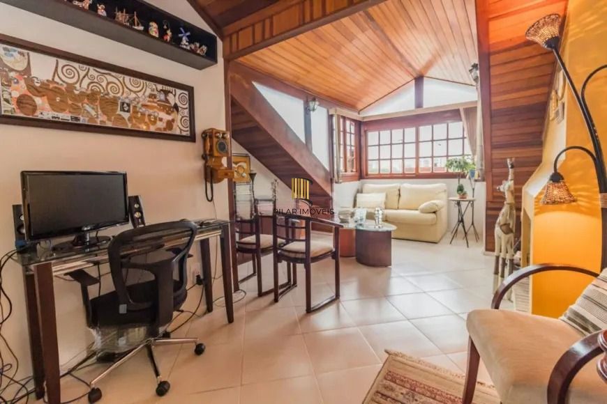 Casa/ sobrado  com suíte, sótão e terraço no Jardim Itu Sabará