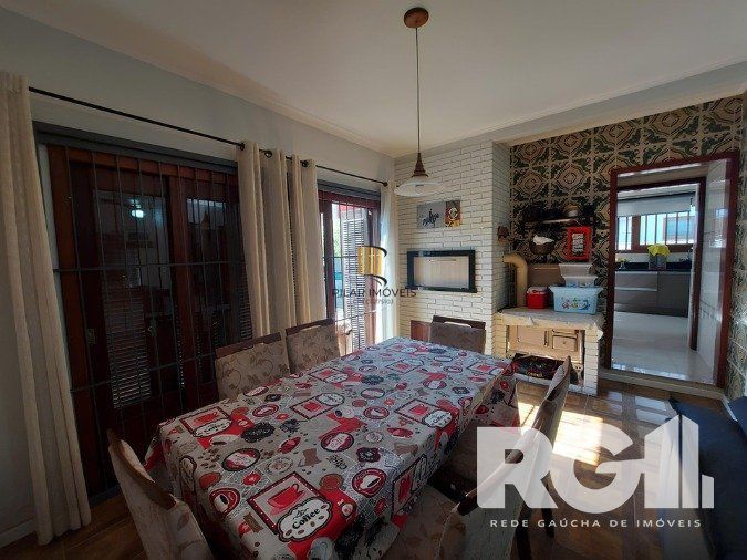 Casa 4 dormitórios no bairro Jardim Itu