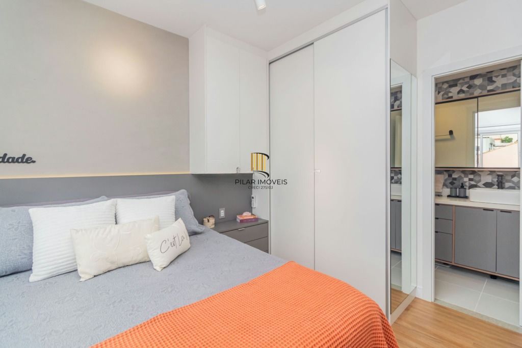 Apartamento 2 dormitórios no bairro Vila Ipiranga