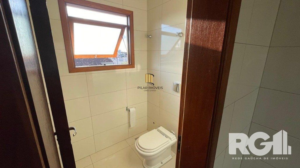 Casa 4 Dormitório(s) Bairro Jardim Sabará