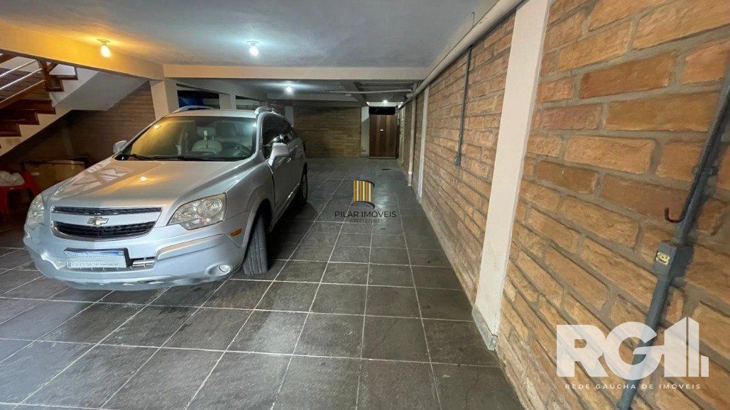 Casa 4 Dormitório(s) Bairro Jardim Sabará