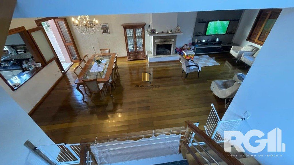 Casa 4 Dormitório(s) Bairro Jardim Sabará