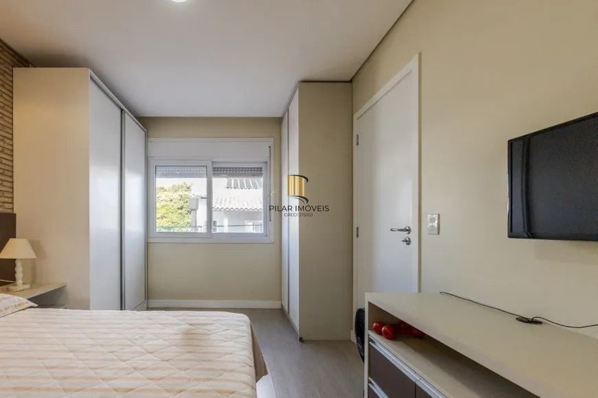 Sobrado com 3 suítes e 2 vagas no Jardim Itu Sabará