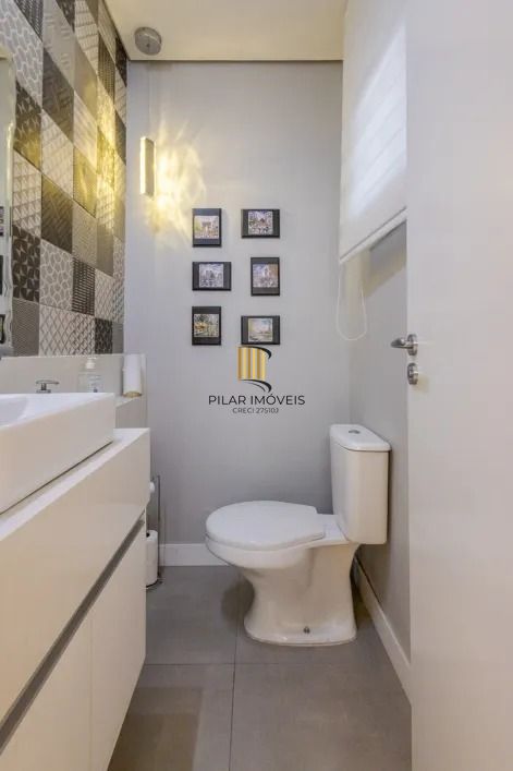 Sobrado com 3 suítes e 2 vagas no Jardim Itu Sabará