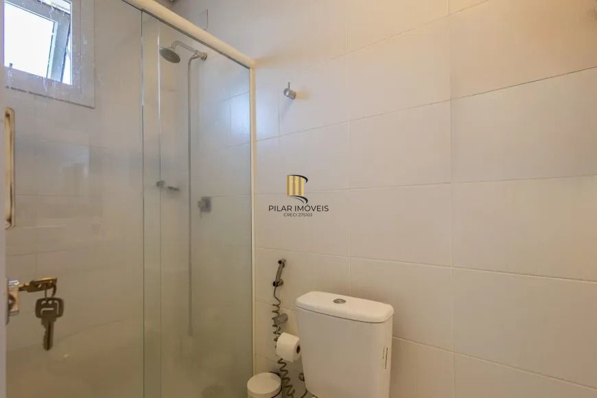 Sobrado com 3 suítes e 2 vagas no Jardim Itu Sabará