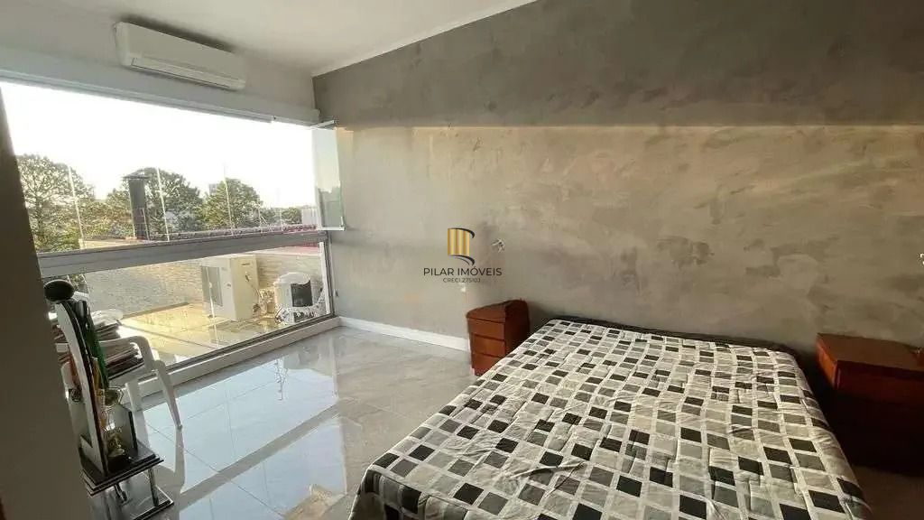 Casa  4 Dormitórios, Suíte Master, Piscina e espaço Gourmet no Jardim Planalto