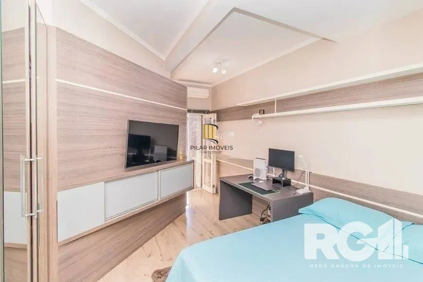 Casa com piscina, 3 suítes, desocupada, Rua Leite de Castro- Jardim Itu Sabará