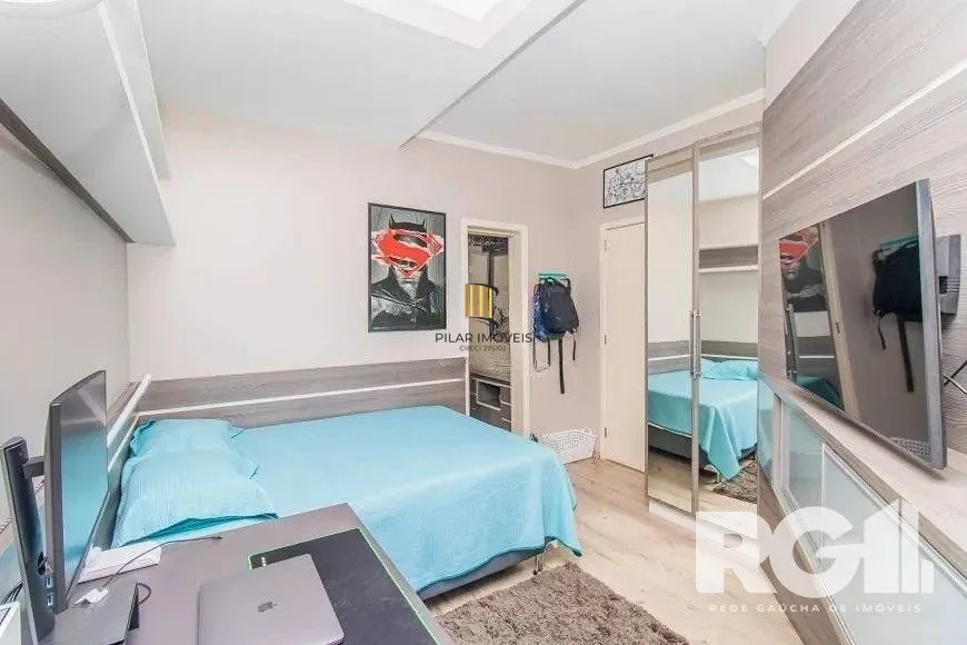 Casa com piscina, 3 suítes, desocupada, Rua Leite de Castro- Jardim Itu Sabará