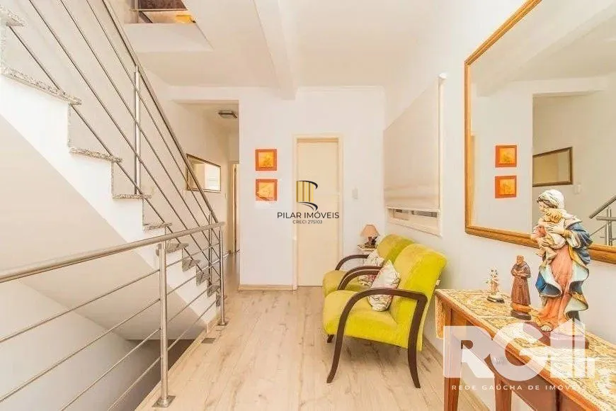 Casa com piscina, 3 suítes, desocupada, Rua Leite de Castro- Jardim Itu Sabará