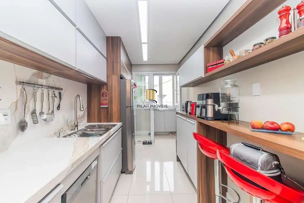 Incrível cobertura com 4 dormitórios, 200m²