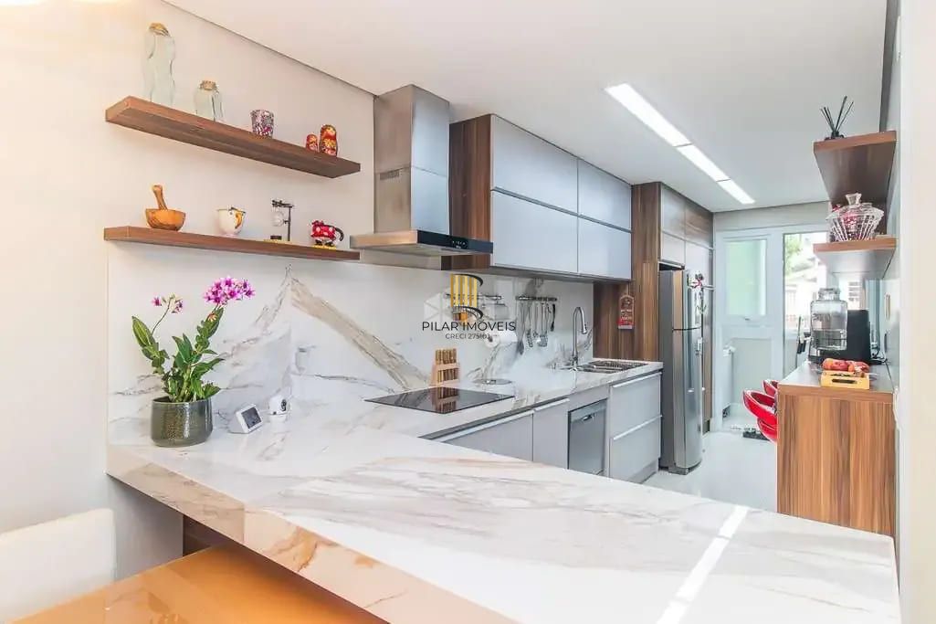 Incrível cobertura com 4 dormitórios, 200m²