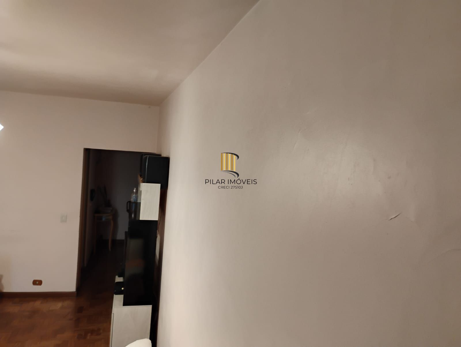 Apartamento 2 dormitórios, 67m², amplo e bem localizado na Av. Assis Brasil