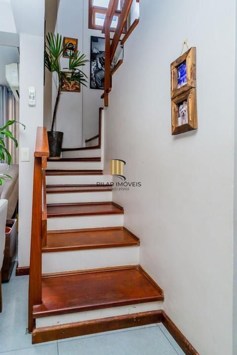 Duplex Reformado com 2 Dormitórios e 1 Vaga – Pronto para Morar