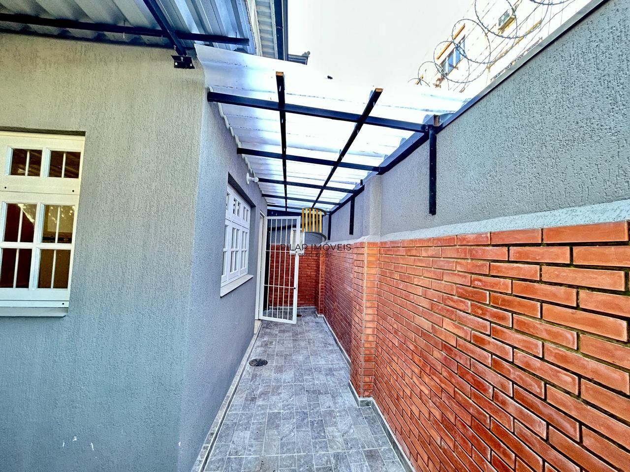 Casa 8 dormitórios, 5 banheiros e 6 vagas no Bairro São João Porto Alegre