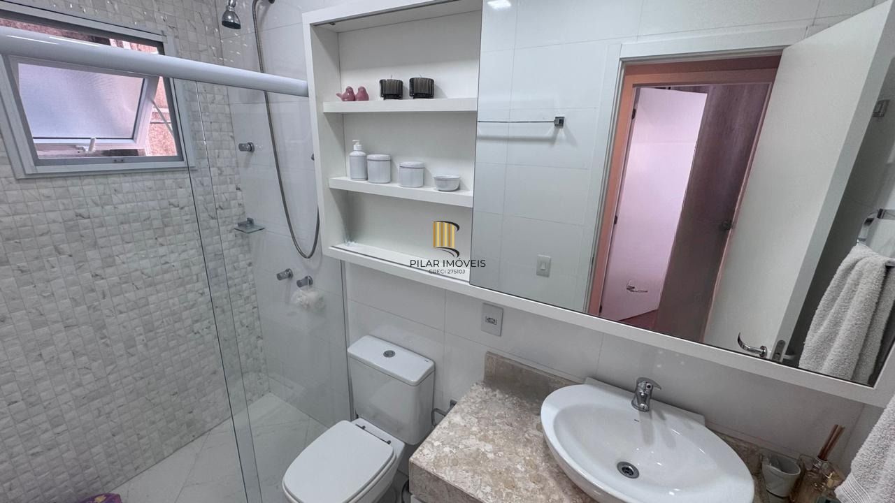 Casa mobiliada com living integrado e pátio gourmet