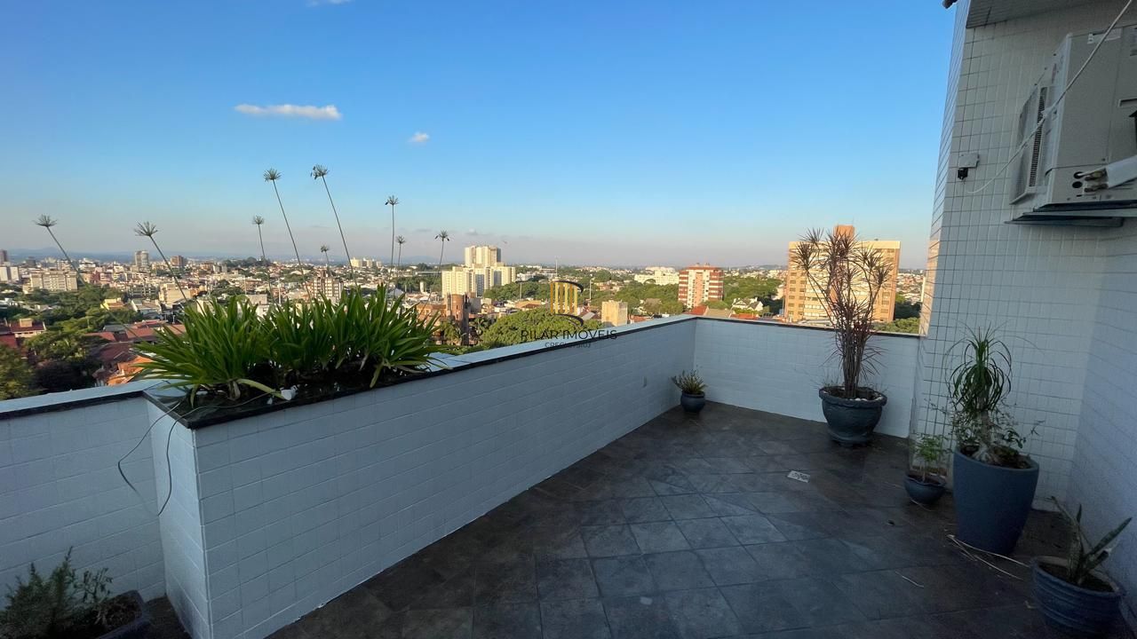 Cobertura mobiliada com piscina e vista 360° no Jardim Planalto – POA