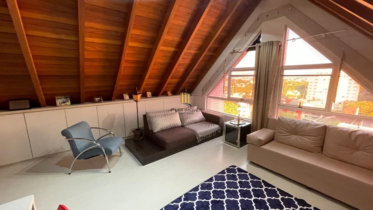 Cobertura mobiliada com piscina e vista 360° no Jardim Planalto – POA