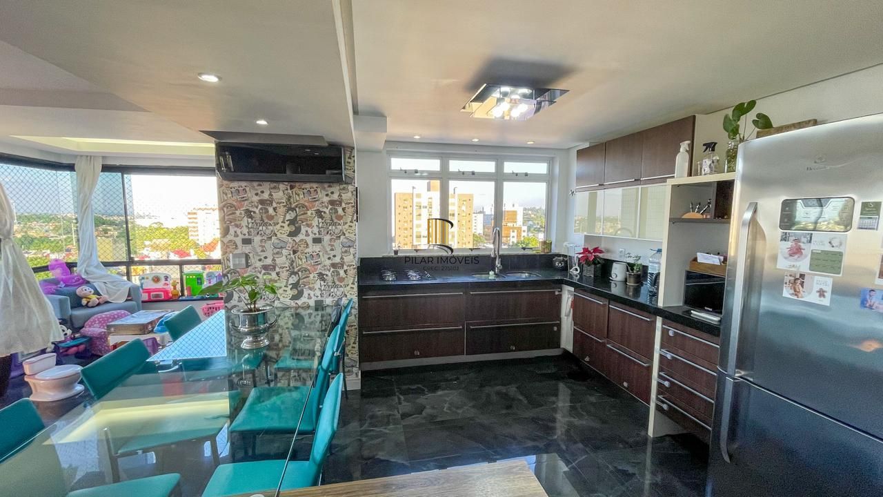 Cobertura mobiliada com piscina e vista 360° no Jardim Planalto – POA