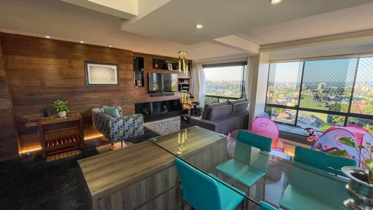 Cobertura mobiliada com piscina e vista 360° no Jardim Planalto – POA