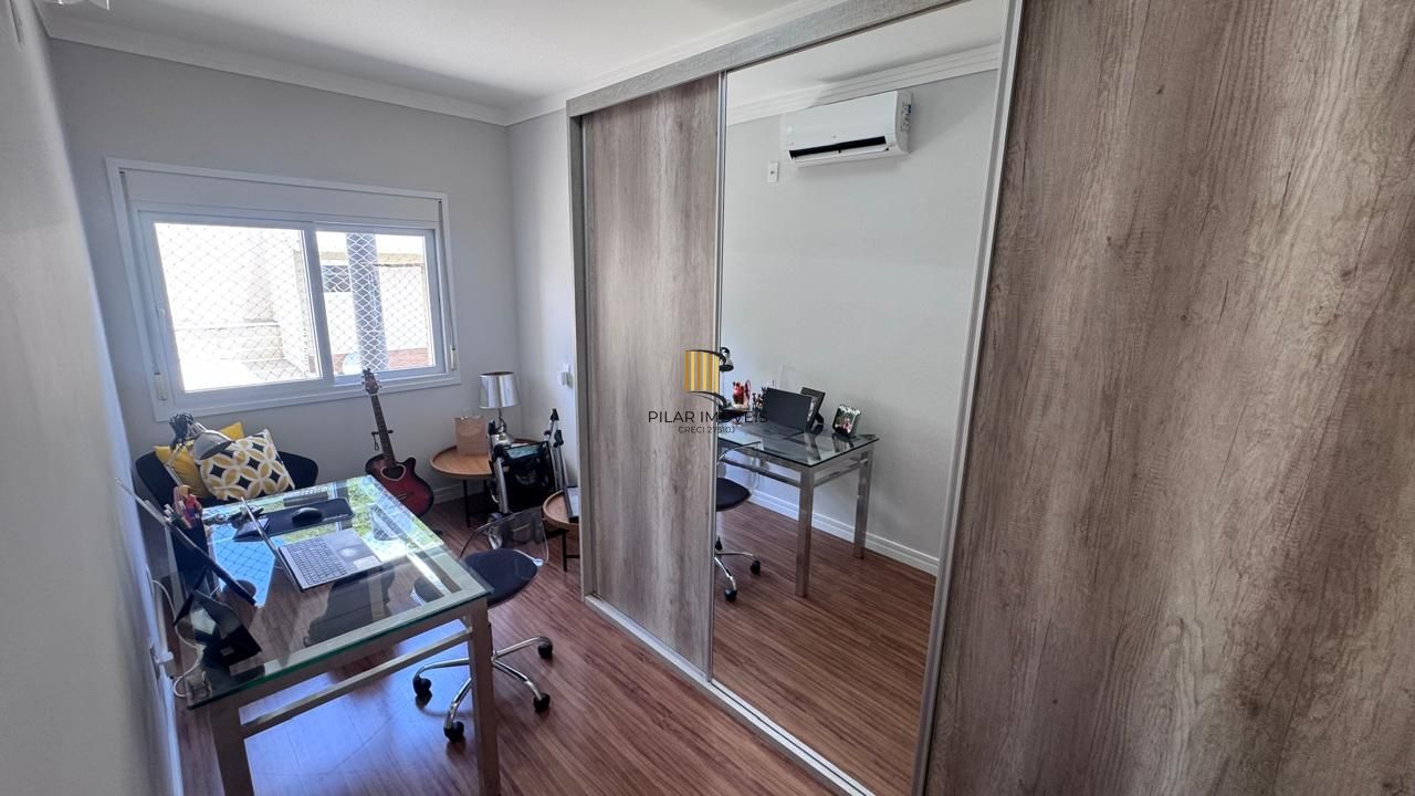 Casa mobiliada com living integrado e pátio gourmet