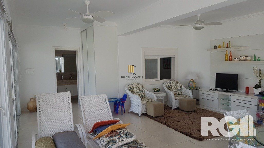 Casa de Condomínio 6 dormitórios no bairro Praia da Conceição