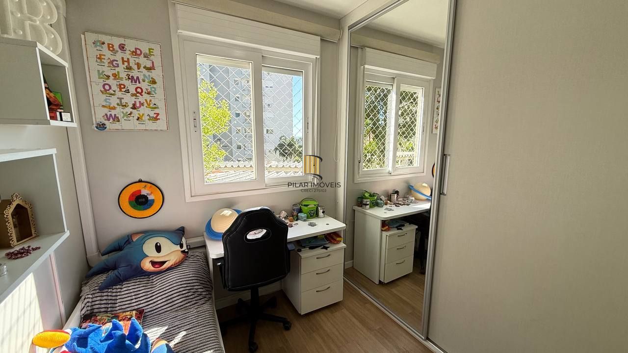 Apartamento mobiliado com sacada e churrasqueira