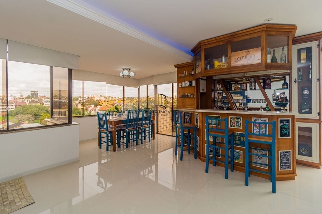 Cobertura com 3 quartos, piscina e condomínio com elevador - Jardim Planalto