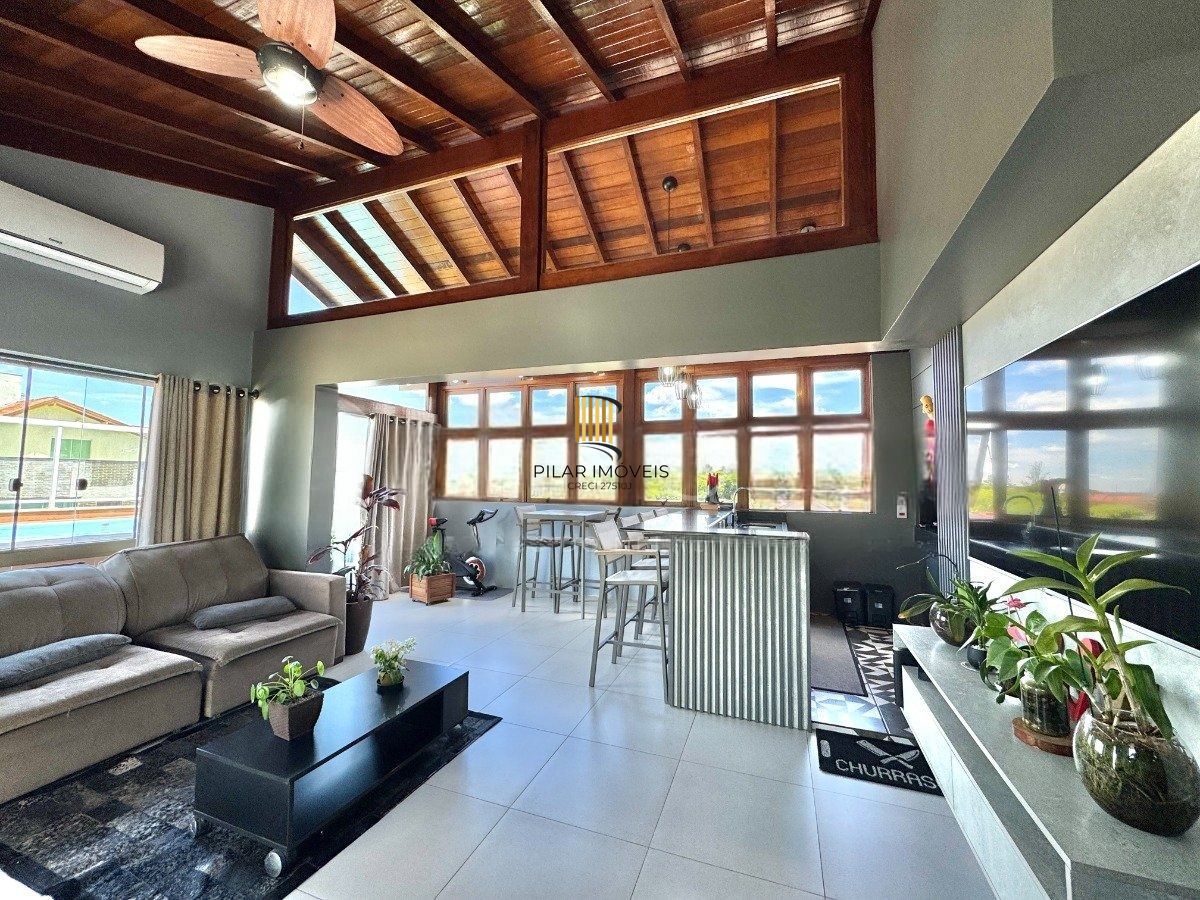 Cobertura 2 Dormitórios com Suíte, Piscina Privativa