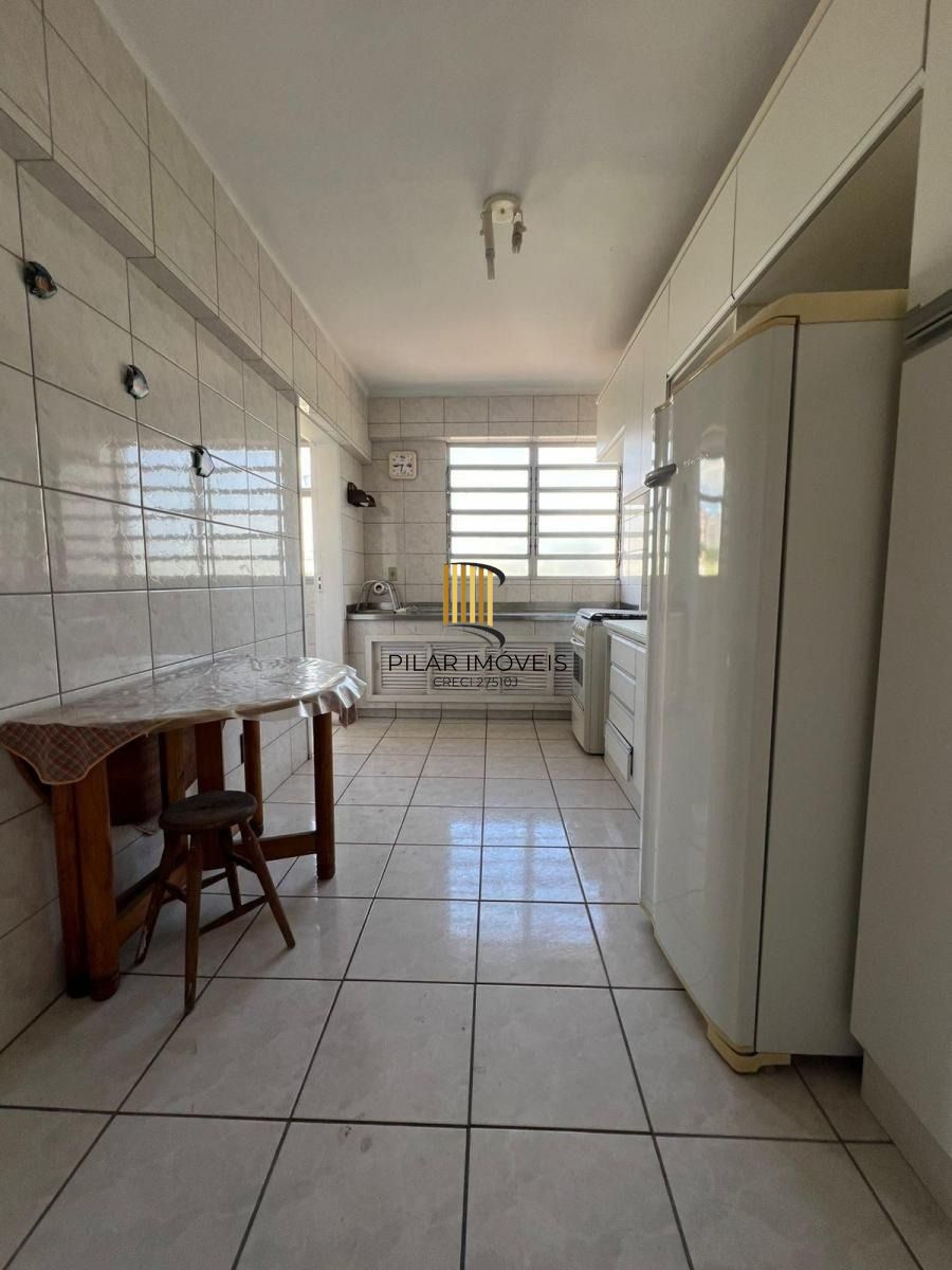 Apartamento com 3 dormitórios, 1 vaga e elevador,  Rua: Ernesto Alves - Floresta