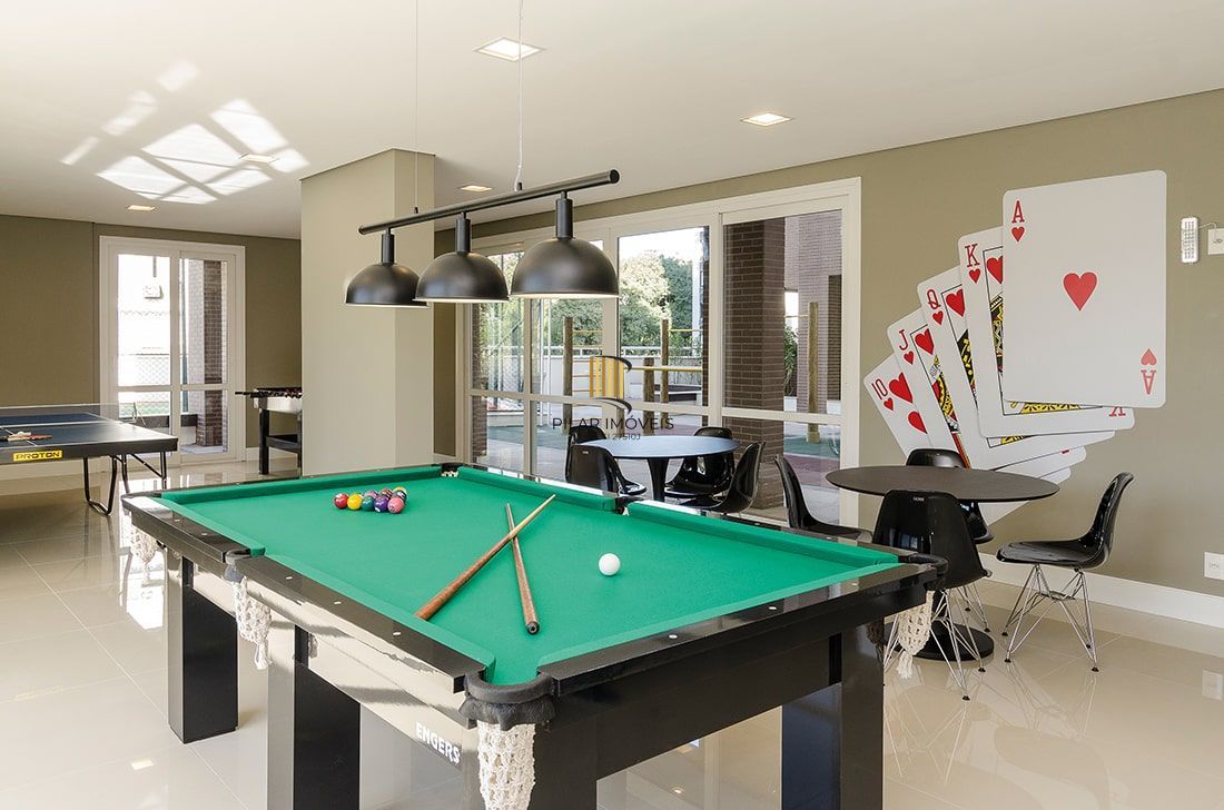 Apartamento Mobiliado com 128m² 3 dor 2 vagas  - Moinhos de Vento