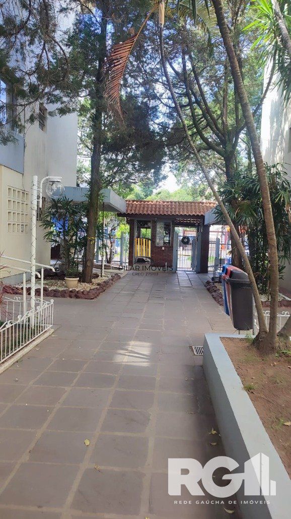 Apartamento térreo 2 dormitórios 50m² privativos. Av. Engenheiro Francisco Rodolfo Simch -Sarandi