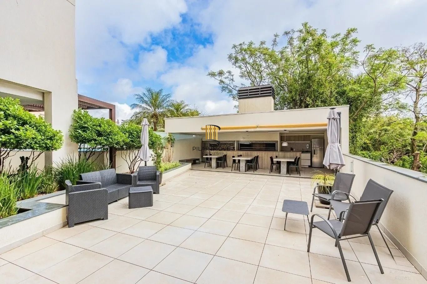 Apartamento mobiliado com 3 dormitórios panorâmica na Azenha em Porto Alegre