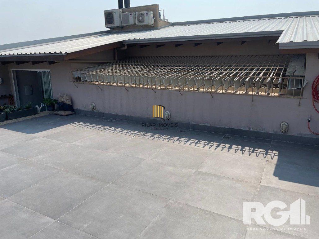 Casa 3 dormitórios no bairro Sarandi