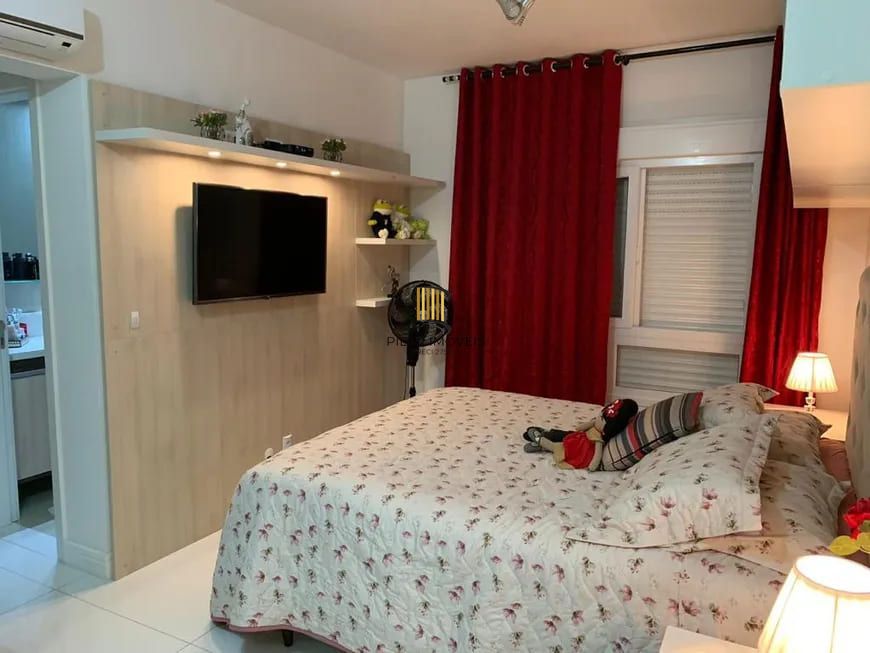 Apartamento 3 dormitórios no bairro Menino Deus