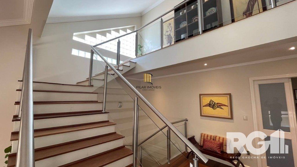 Casa 4 dormitórios no bairro Vila Ipiranga