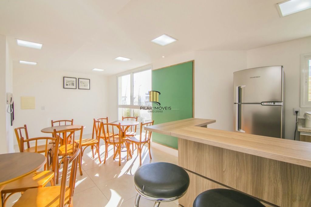 Apartamento 1 Dormitório com Vaga no Petrópolis