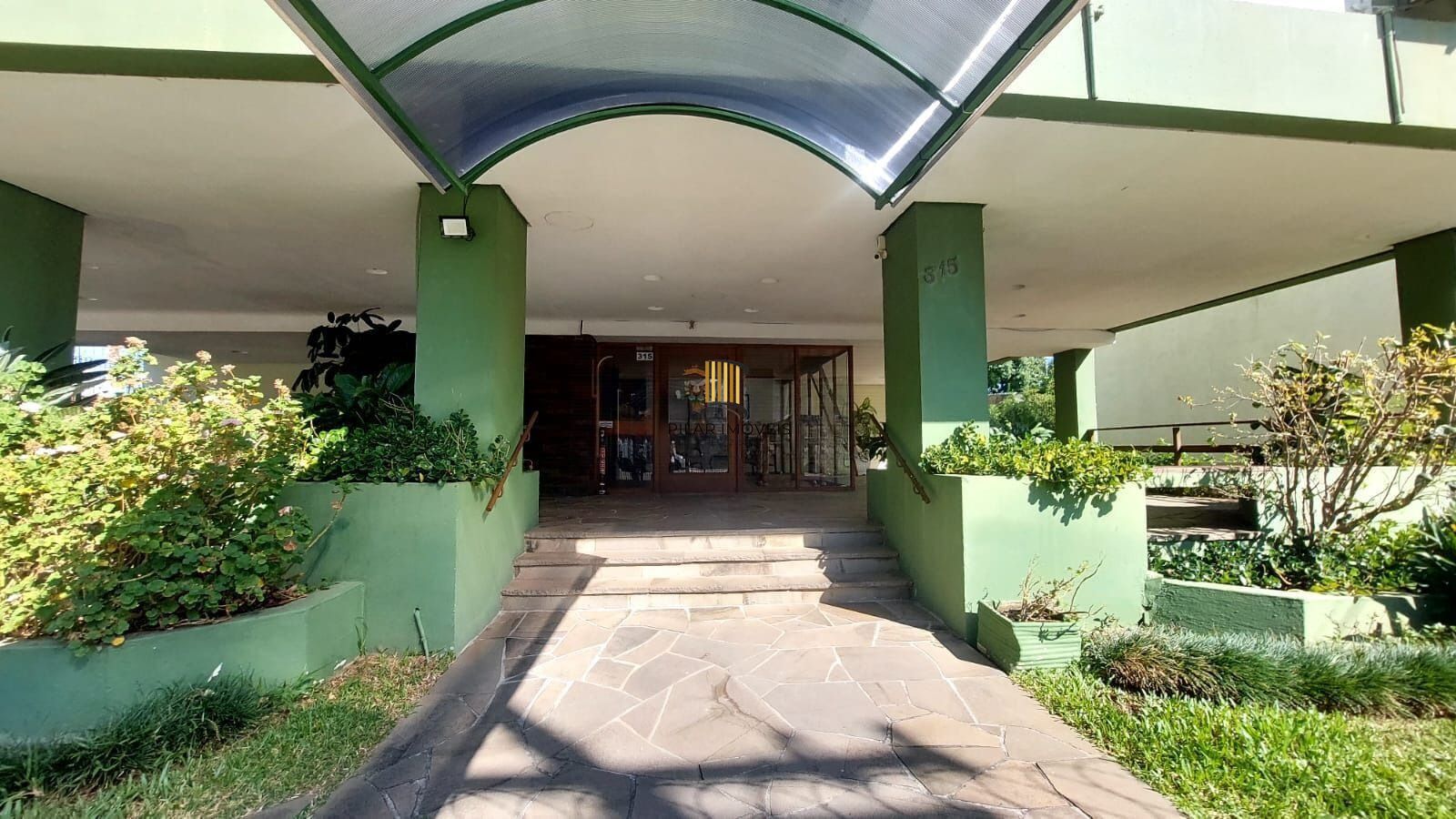 Apartamento 2 dormitórios no bairro Vila Ipiranga