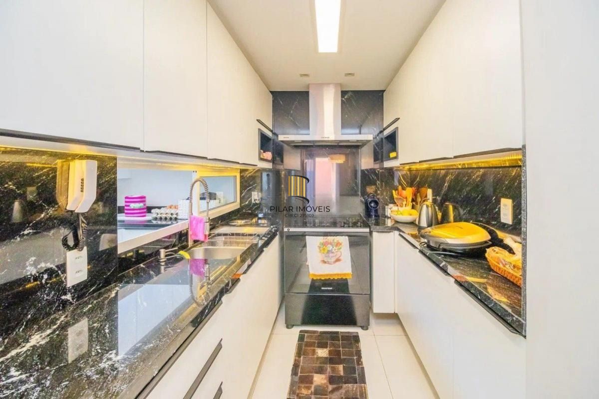Garden de 178m² privativos, 3 dormitórios (1 suíte) e pátio no Rio Branco!
